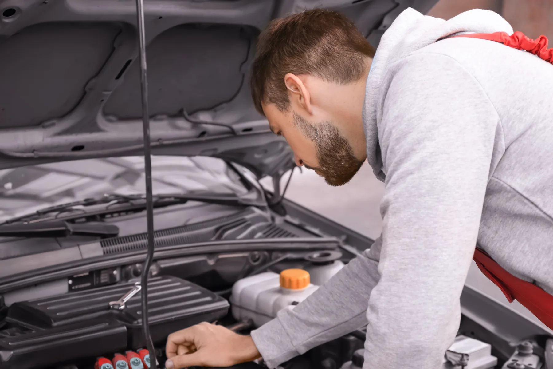 Werken in de automotive sector in België - Perspectieven, vereisten en marktstandaarden